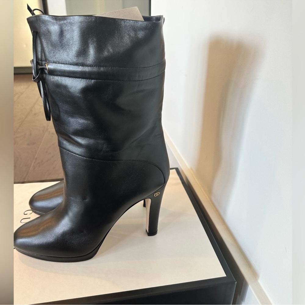 Gucci Black Leather Women's Boots - Picture 2 of 10